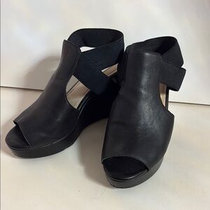 Women's Black Wedge Sandals